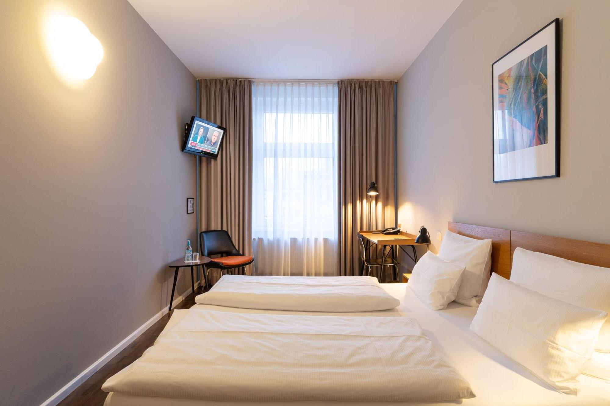Johann Hotel