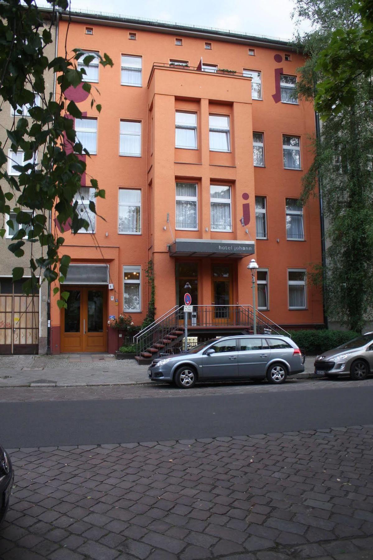 Johann Hotel